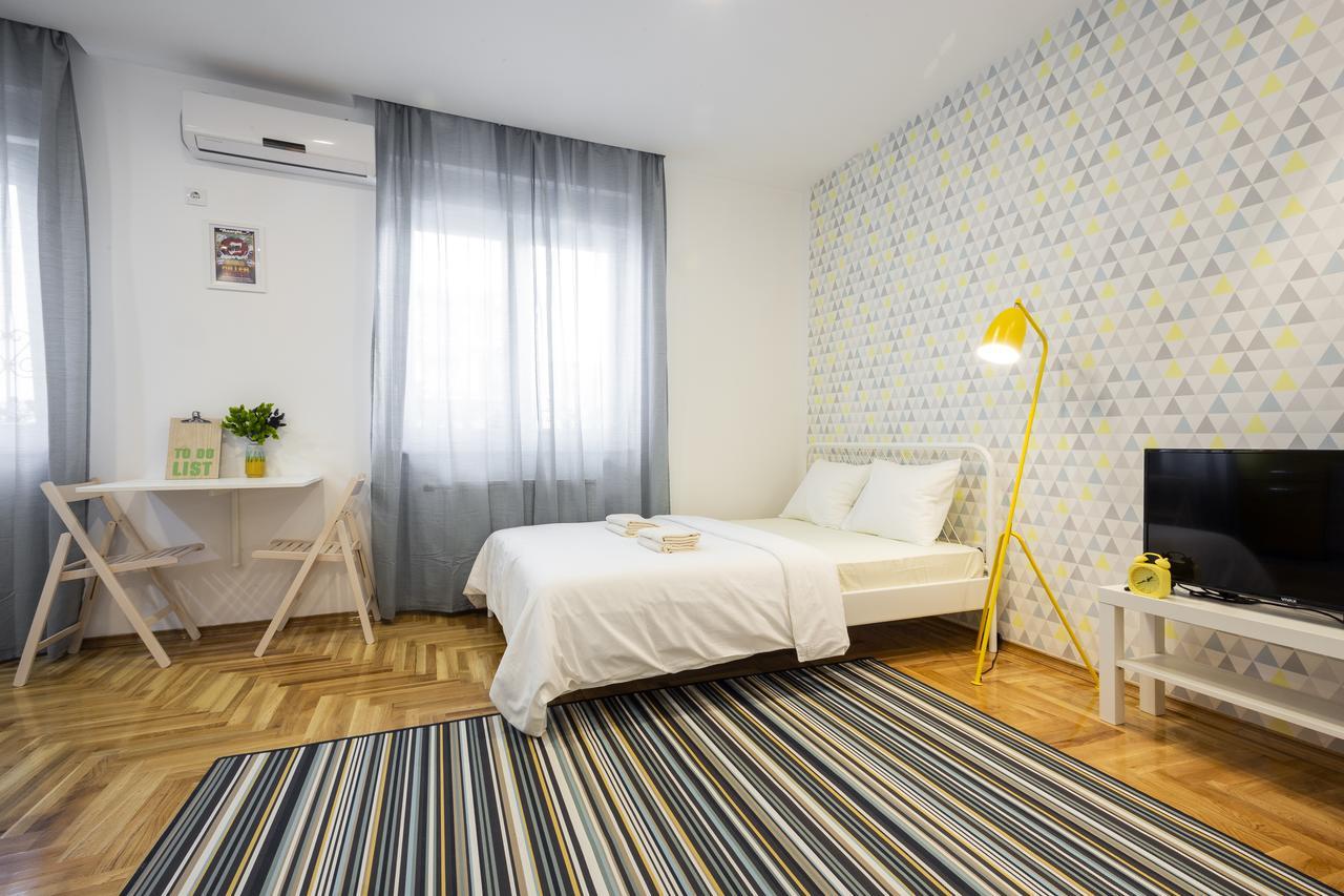 Giallo Apartment - Free Private Parking Novi Sad Eksteriør bilde