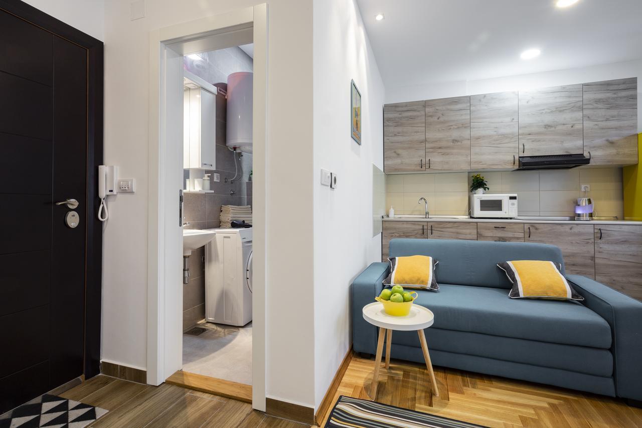 Giallo Apartment - Free Private Parking Novi Sad Eksteriør bilde