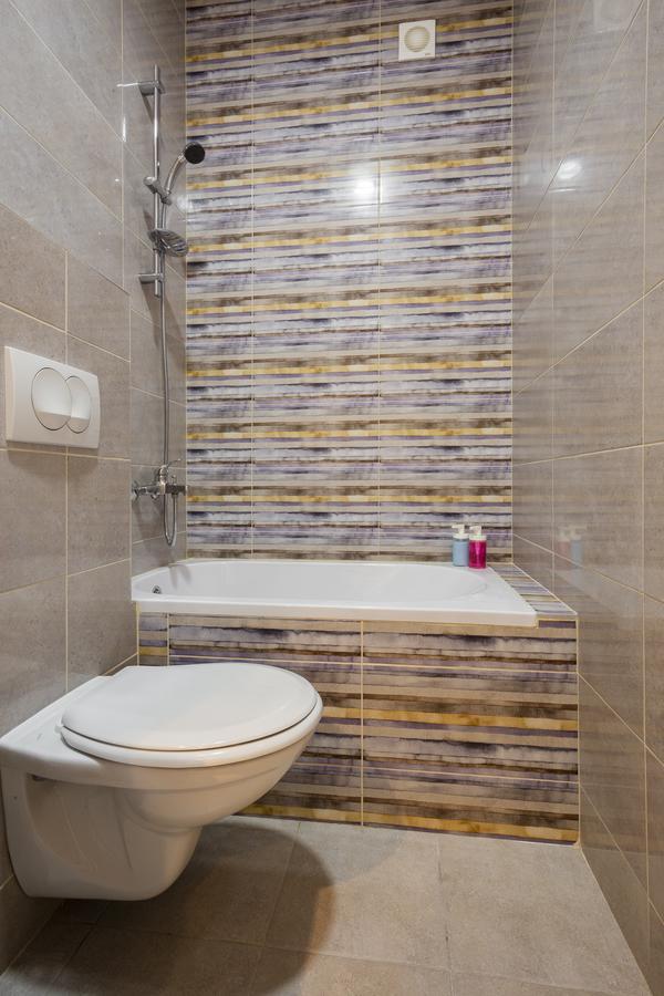 Giallo Apartment - Free Private Parking Novi Sad Eksteriør bilde