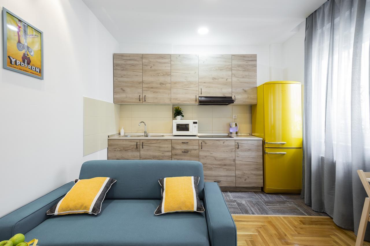 Giallo Apartment - Free Private Parking Novi Sad Eksteriør bilde