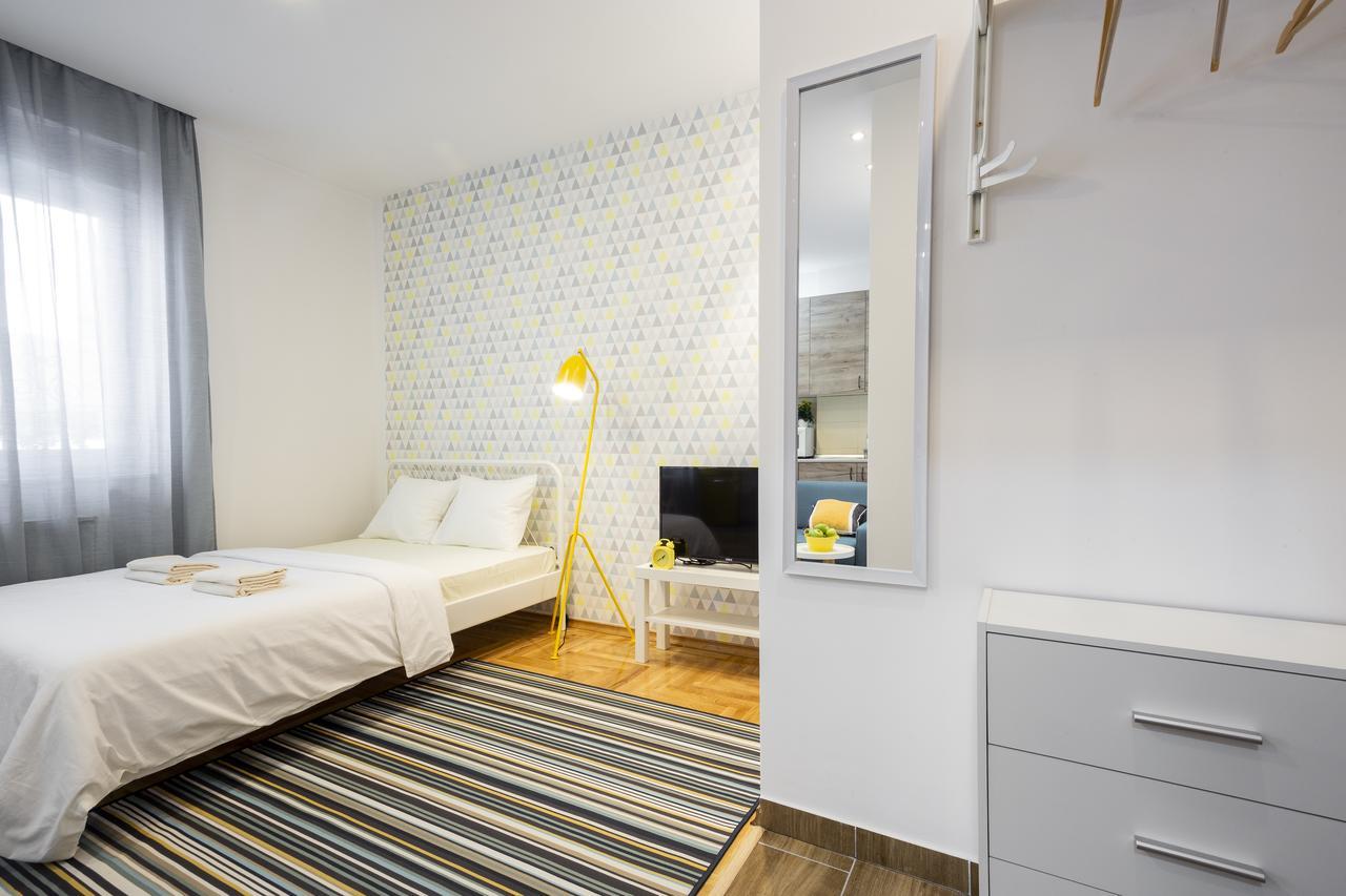 Giallo Apartment - Free Private Parking Novi Sad Eksteriør bilde