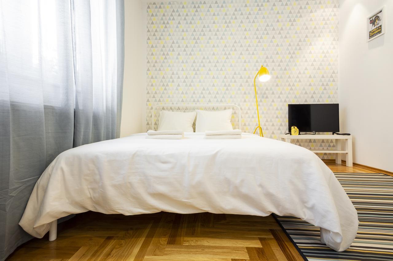 Giallo Apartment - Free Private Parking Novi Sad Eksteriør bilde