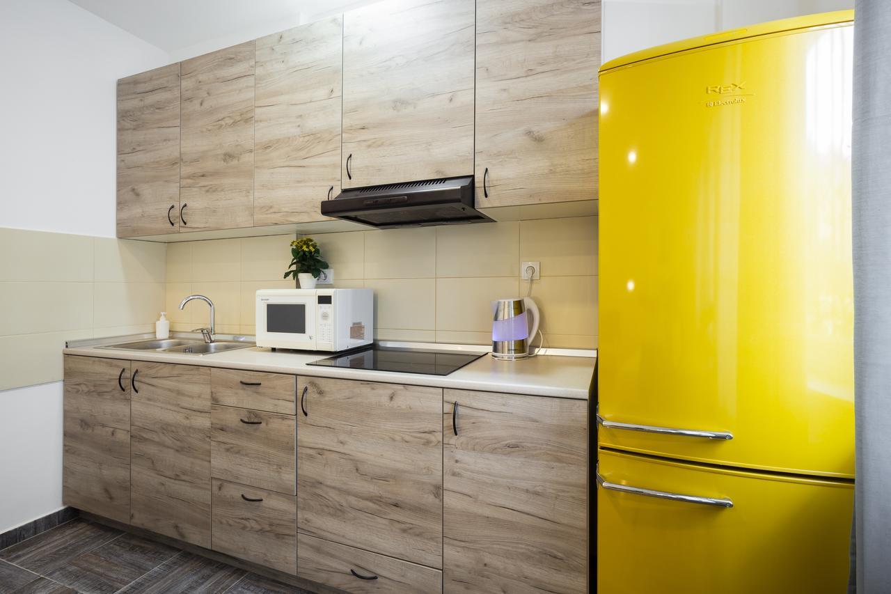 Giallo Apartment - Free Private Parking Novi Sad Eksteriør bilde
